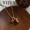 Nuevo Collar Colgante de Doble Calabaza con Piedra Ojo de Tigre Maillard de Moda Otoño e Invierno, Lujo Ligero, Sensación de Alta Gama, Cadena Versátil para la Clavícula para Mujer