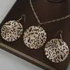 Collar Colgante Redondo con Estampado de Leopardo Moda Sexy de Venta Caliente Transfronteriza Europea y Americana Set de Joyería para Mujer Venta al por Mayor