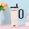 Nueva Taza Térmica de Acero Inoxidable 316 Gran Capacidad para Niñas Taza Fría para Coche Taza con Popote Asa Taza de Hielo Venta al por Mayor