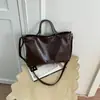 Bolsa Casual de Ombro Único para Mulheres 2026 Nova Obra Original Trabalho Escola Trajeto Couro Macio Grande Capacidade Bolsa Tote Simples