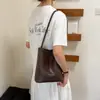 Bolso Tejido Personalizado para Mujer 2026 Nuevo Estilo Texturizado Nicho Hombro Único Versátil Cotidiano Trendy Retro Bolso Cubo