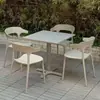 Combinação de Mesa e Cadeira para Exterior Loja de Chá com Leite Preta Mesa Externa Pátio de Lazer ao Ar Livre Plástico Externo Varanda Impermeável e Proteção Solar