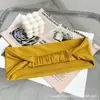 Diadema Deportiva Lulu Bling Versión Tienda Exclusiva para Running, Deportes, Fitness, Yoga, Sensación de Piel Desnuda, Secado Rápido, Versátil para el Uso Diario para Mujeres