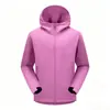 Chaquetas de Senderismo para Exteriores Directo de Fábrica 2026 Primavera y Otoño para Hombres y Mujeres, Nuevas Chaquetas Impermeables Transpirables Softshell