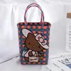 Bolsa Tejida Nueva de Fábrica Bolsa Cuadrada Pequeña Bolsa de Cesta de Plástico para Verduras Color Cesta Pequeña Coincidencia de Foto Bolsa de Playa Bolsa de Mujer