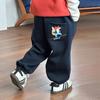 Calça de Moletom Forrada com Lã para Meninos Calça Longa 2025 Nova Outono e Inverno Calças para Bebês e Crianças Estilo Outono e Inverno Roupas Infantis Tendência