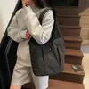 Bolso Nicho de Hombro Único para Axila Bolso Tote de Gran Capacidad Femenino Nuevo Estilo Coreano Plisado Multibolsillo Bolso de Mano para Viaje