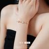 Pulsera de Flor Romboidal de Zirconia Electrochapada en Oro Real Nicho Lujo Accesible Pulsera Exquisita Elegante de Alta Gama Versátil Joyería de Mano para Mujer