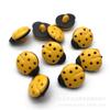 Color liso de fábrica Coccinella septempunctata pies botones de plástico dibujos animados doble escarabajo infantil botones para ropa infantil