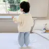 Pijama infantil de fleece coral, nova coleção de inverno, quente e espesso para outono e inverno, com estampas fofas de desenhos animados