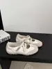 2026 Novos Sapatos Mary Jane Versáteis para Mulheres Velcro Fundo Plano Sapatos Únicos Casuais Esportivos Sapatos de Treinamento Alemães Coleção de Outono 2026