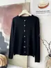 Cárdigan de punto bordado de cuello redondo para otoño e invierno para mujer, nuevo suéter abrigo de punto ajustado con torsión vintage al por mayor
