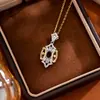 Prata Esterlina S925 Brilhante Totalmente Cravejada com Diamantes Bicolor Oca Base para Pingente, Filigrana de Luxo Leve com Pedra Principal Oval Inlaid, Atacado