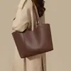 Bolsa Tote Feminina 2026 Novo Estilo Bolsa Feminina Verão Couro Genuíno Bolsa de Ombro Grande Capacidade para o Dia a Dia