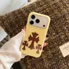 Capa de celular com design cruzado de estampa de leopardo com bolinhas amarelas leitosas estilo ins, adequada para iPhone 18 Pro Max, também disponível para 17 Pro Max e 16 Pro