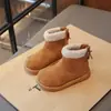 Botas de Algodão para Meninas 2025 Novas Botas Martin de Inverno para Crianças com Pelúcia Botas Curtas Estilosas para Crianças Mais Velhas Quentes Botas de Neve Modernas