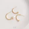 Aretes de Tuerca de Perla con Medio Orificio en Forma de C con Baño de Oro de 14K que Conservan el Color, Simples Hechos a Mano DIY, Materiales para Joyería