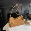 Bolsa Retro Esmerilada para Viajes Cotidianos Otoño e Invierno 2025 Nueva Bolso de Hombro Grande de Capacidad para Mujer Bolsa de Tote para Salidas de Estudiantes Universitarios