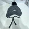 Moda Coreana Gorro de Lana con Bola de Piel Dulce para Mujer Otoño e Invierno Grueso Cálido Protección para las Orejas Gorro Lei Feng Que Muestra la Cara Pequeño Gorro Pulóver