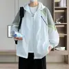 Ropa de Protección Solar de Moda y Personalizada con Bloques de Color para Hombres Jóvenes en Verano con Letras Estampadas, Ropa de Protección Solar Delgada y Transpirable