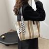 Bolso Tote de Rayas Verticales de Gran Capacidad 2024 Otoño e Invierno Nueva Moda Simple Hombro Commuter Axilar
