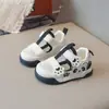 Nuevas Sandalias de Verano Transpirables de Malla Panda 2026 para Niños y Niñas con Suelas Suaves y Diseño de Dibujos Animados Antideslizante