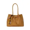 Yue Zi 2026 Verão Nova Versátil Grande Capacidade Textura Trançada Bolsa Tote Simples para o Dia a Dia Bolsa de Ombro Único Moda Feminina