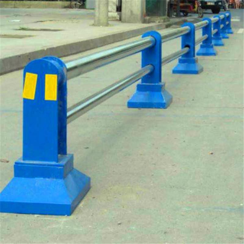 不锈钢道路护栏3