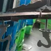 Gancho metálico de aleación de zinc directo de fábrica, gancho para techo grande favorablemente, negro electroforético pulverizado Blanco