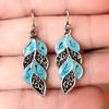 Pendientes de aleación con plumas de estilo bohemio transfronterizo, creativos, con diseño retro azul chapado en plata antigua, colgante con gancho para la oreja, joyería