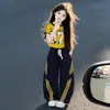Conjunto de Verão para Meninas 2026 Novo Estilo para Crianças Maiores, Calça Esportiva Solta, Conjunto de Duas Peças com Calça de Perna Larga Curva de Manga Curta Tendência