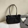 Bolsa de Mão com Design de Nicho Feminina 2025 Nova Retro Fosca Asa Bolsa Estilo Estrangeiro Estampa de Leopardo Ombro Único Transversal