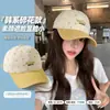 Gorra de Béisbol con Parches Estilo Coreano Bordado de Flores Pequeñas y Letras para Mujer Primavera/Verano Circunferencia de Cabeza Grande Visera Versátil para Adelgazar la Cara