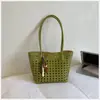 Bolsa de Mano Vintage Calada para Mujer 2026 Nueva Tendencia Bolso de Hombro Coreano de Nicho Bolso Tote Simple de Gran Capacidad