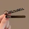 Grampo de cabelo elegante com bolinhas estilo coreano para franja, presilha lateral floral de luxo leve, acessório de cabelo tipo bobby pin