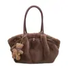 Nova Bolsa de Pelúcia Fofa Outono/Inverno 2026 Moda Feminina Bolsa Transversal Simples Bolsa de Ombro Único Portátil de Alto Valor Estético
