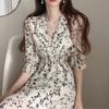 2024 nuevo vestido de gasa floral de estilo francés para la hora del té, Platycodon grandiflorum vintage ajustado a la cintura, elegante con cuello en V, de verano para mujer
