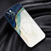 Funda para teléfono móvil iPhone15 adecuada con flores y hojas y montañas