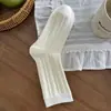 Meias brancas de inspiração ballet estilo Miu, de cano médio, para mulheres, feitas de algodão puro, adequadas para primavera e outono, modernas e versáteis, com um design fofo e doce, perfeitas para meninas jovens