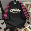 Camiseta de Manga Corta Bloques de Color Rayas Tres College Verano 2025 Casual Holgada Cuello Redondo Versátil Top de Pareja
