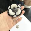 Coreano Dongdaemun Temperamento Otoño e Invierno Brillante Pedrería Retro Camelia Corsage Broche Aguja de una palabra Cuello Perla Mujeres