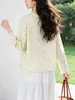 Camisa feminina longa estampada floral, novo estilo outono 2026, blusa de renda com decote V franzido, fresca e versátil para o trabalho