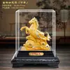 Estatueta de Cavalo Dourado em Veludo para o Ano do Cavalo, Simbolizando Sucesso Instantâneo, Adequada para Inaugurações de Lojas, Seguradoras, Lojas 4S, Brindes de Eventos e Decorações Residenciais