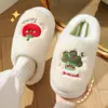 Chinelos de Algodão Desenho Animado para Mulheres, Novo Estilo 2026, para Casa em Ambiente Interno Outono/Inverno, Antiderrapantes, Quentes, com Pelúcia Extra, Chinelos de Algodão Macios e Fofos para Mulheres