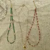 Colar Feminino Vintage Verde Peacock com Cristais e Pérolas de Água Doce Estilo Mori Sobreposto Elegante Corrente de Clavícula com Contas de Alta Qualidade