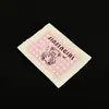 Etiquetas tejidas de fábrica para ropa, Etiquetas de cuello hechas a medida para ropa de mujer, Marcas comerciales universales, Etiquetas tejidas de alta densidad, Etiquetas de lavado hechas a medida, Etiquetas de tela, Diseño gratuito