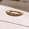 Luxuoso e Elegante! Pulseira de Zircônia em Aço Inoxidável em Formato de Coração, Toque de Luxo Leve e de Alta Qualidade, Joia de Mão Estilo Moda Europeia e Americana para Mulheres