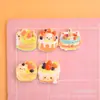 Acessórios de resina de bolo de frutas em desenho animado, materiais DIY de cola de creme, acessórios decorativos, enfeites fofos de brinquedo de comida