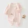 Roupão de Bebê Anyang Algodão Puro Estilo Fresco Gola de Renda Macacão de Bebê Roupa para Exterior Estilo Todas as Estações