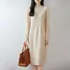 Vestido de Tricô Gola Alta Meia-Calça Lã Pura Outono/Inverno 2026 Manga Longa Feminino Padrão Diamante Torcido Comprimento Médio